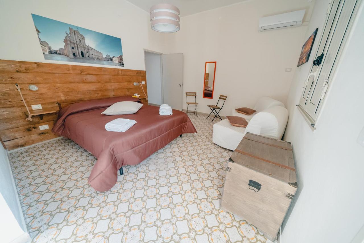 SyracuseApartments il mare di Ortigia Esterno foto